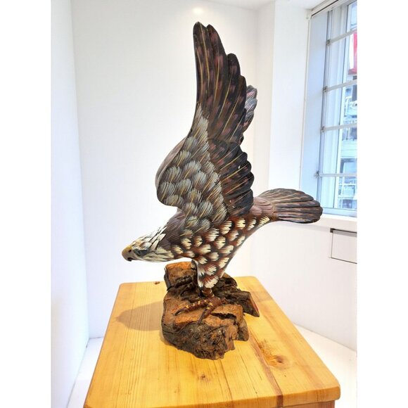 vintage hand crafted and painted wooden american eagle statue/figurine - Picture 3 of 10